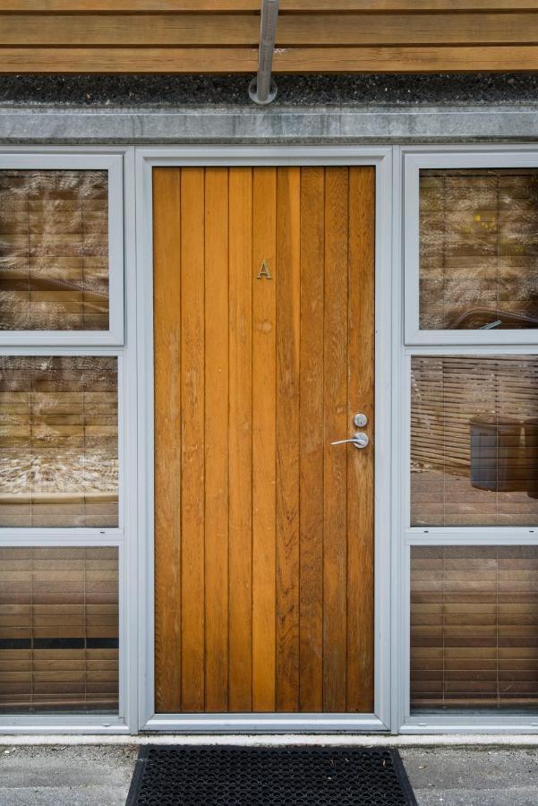Lakeside Luxury With Spa Queenstown Exteriér fotografie
