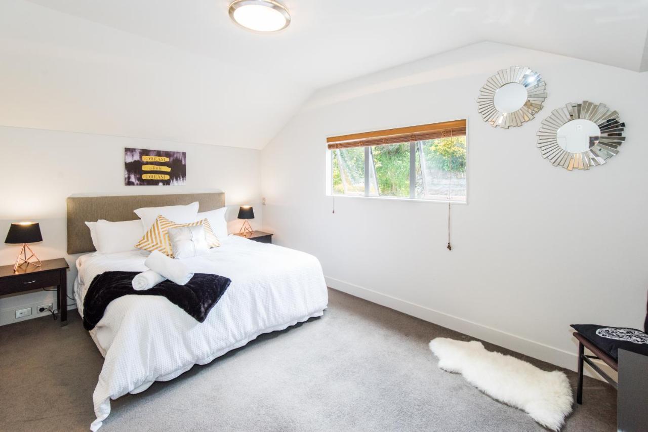 Lakeside Luxury With Spa Queenstown Exteriér fotografie