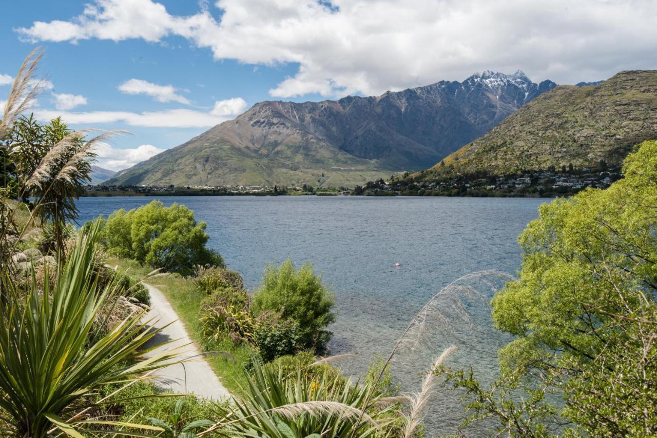 Lakeside Luxury With Spa Queenstown Exteriér fotografie